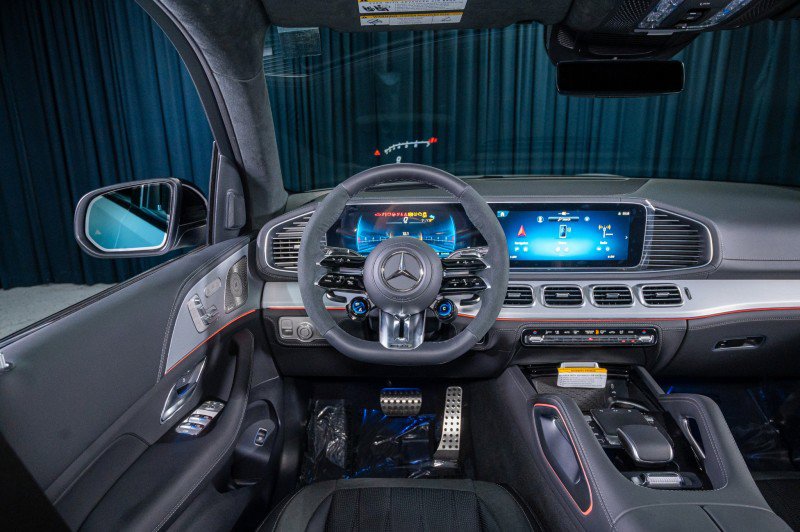 New 2025 Mercedes-Benz GLS 63 AMG 4MATIC image 15