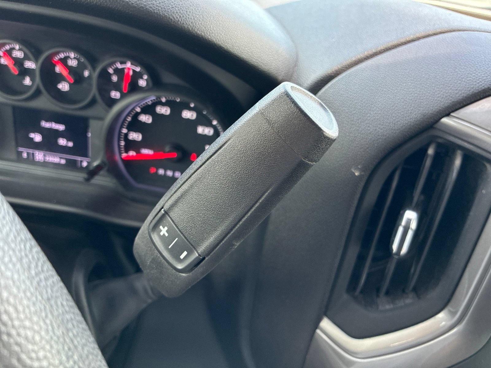 Used 2024 Chevrolet Silverado 2500 W/T AWD/4WD image 26