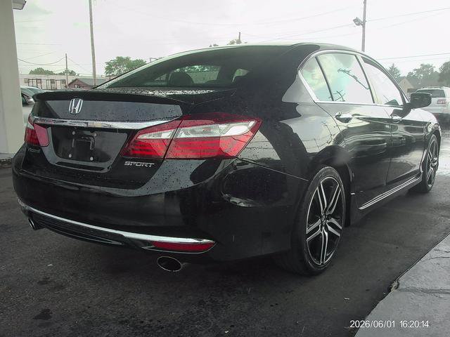 Used 2017 Honda Accord Sport image 3