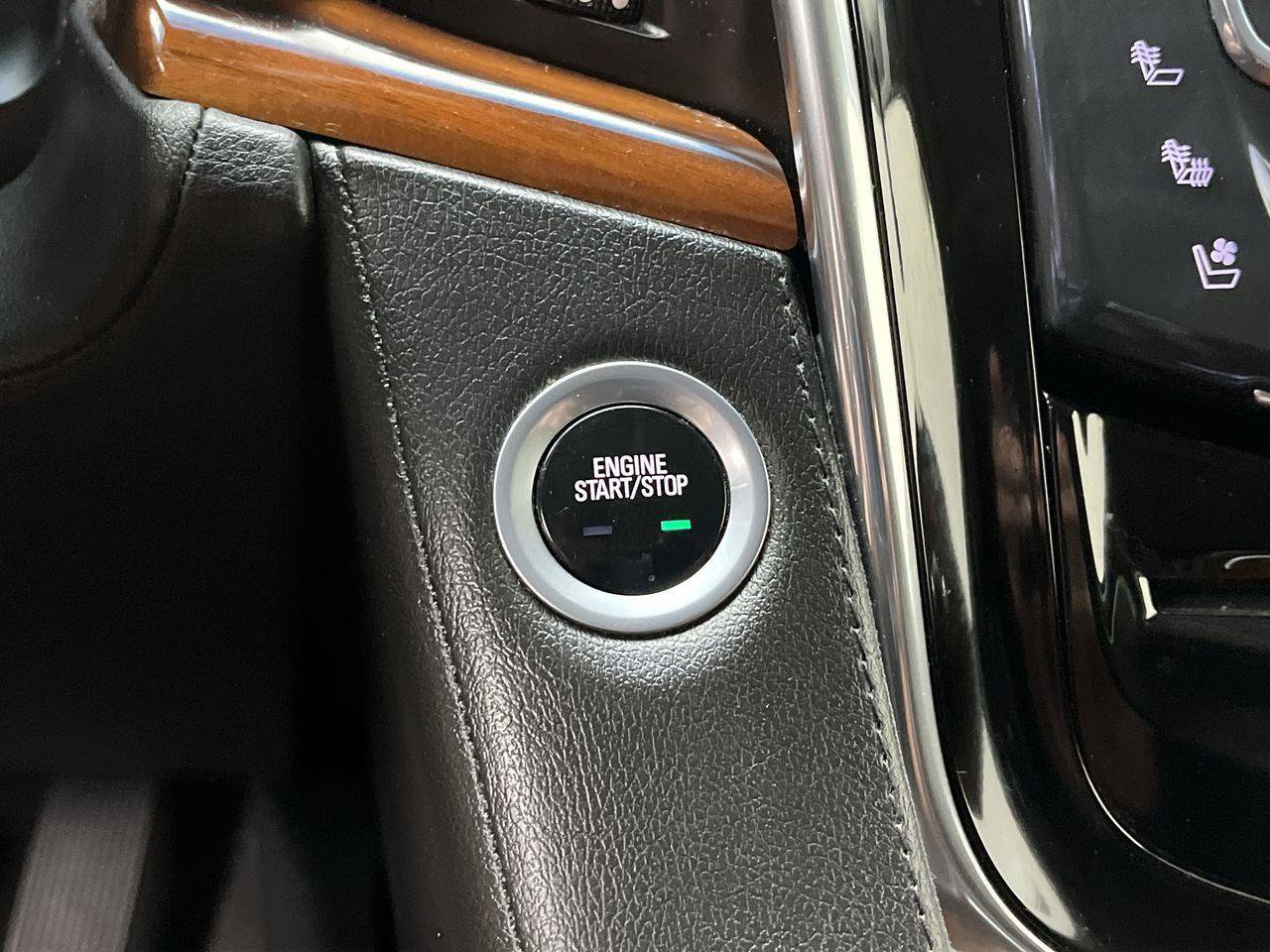 Used 2017 Cadillac Escalade Premium Luxury AWD/4WD image 25