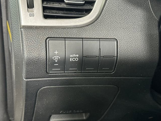Used 2017 Hyundai Elantra GT image 18