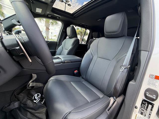 New 2026 Lexus LX 700h Luxury AWD/4WD image 11