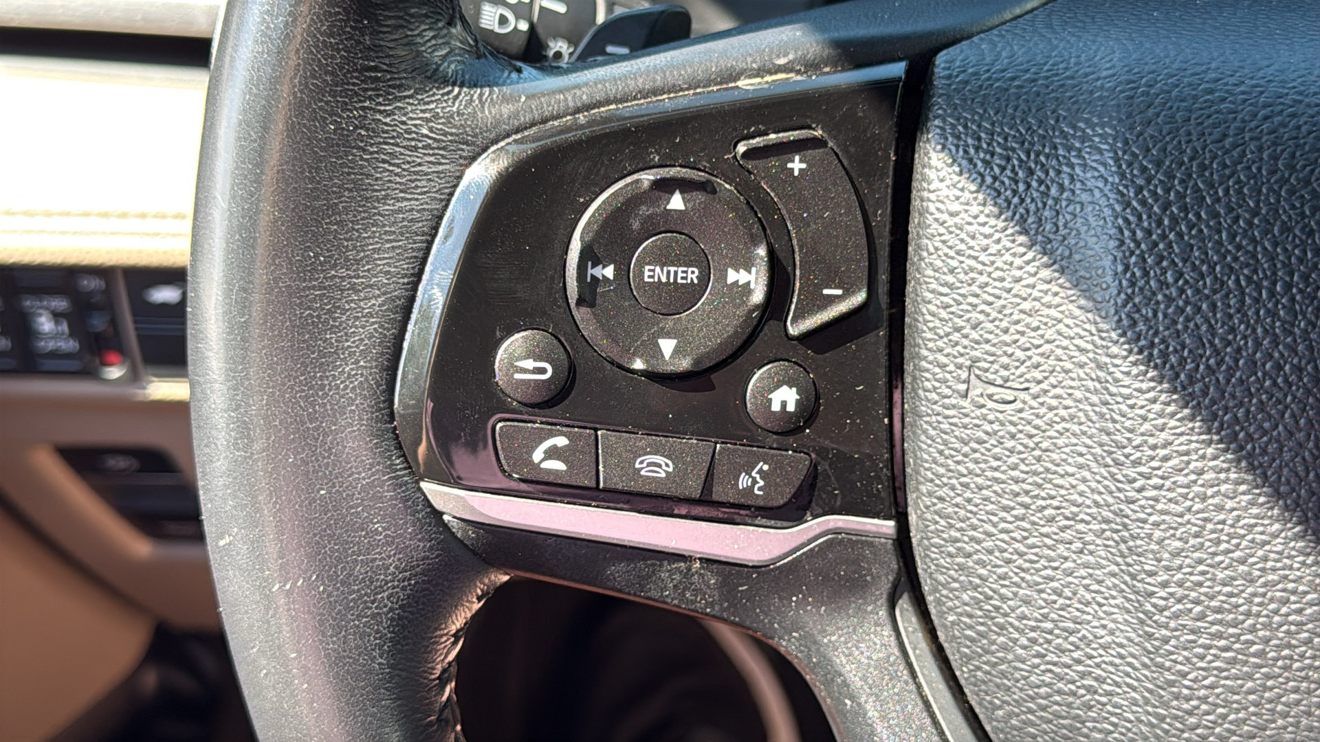 Used 2018 Honda Odyssey Touring image 16