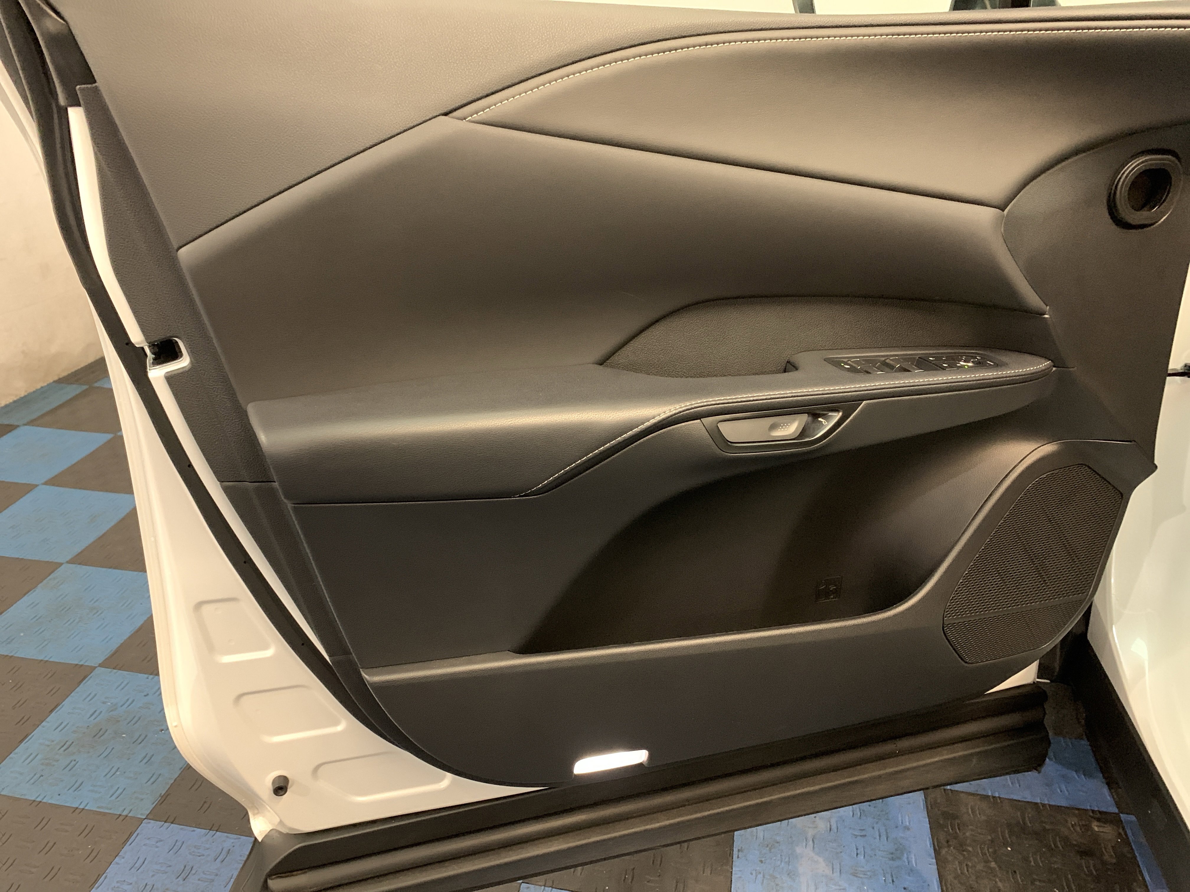 Used 2024 Lexus RX 350 Premium image 11