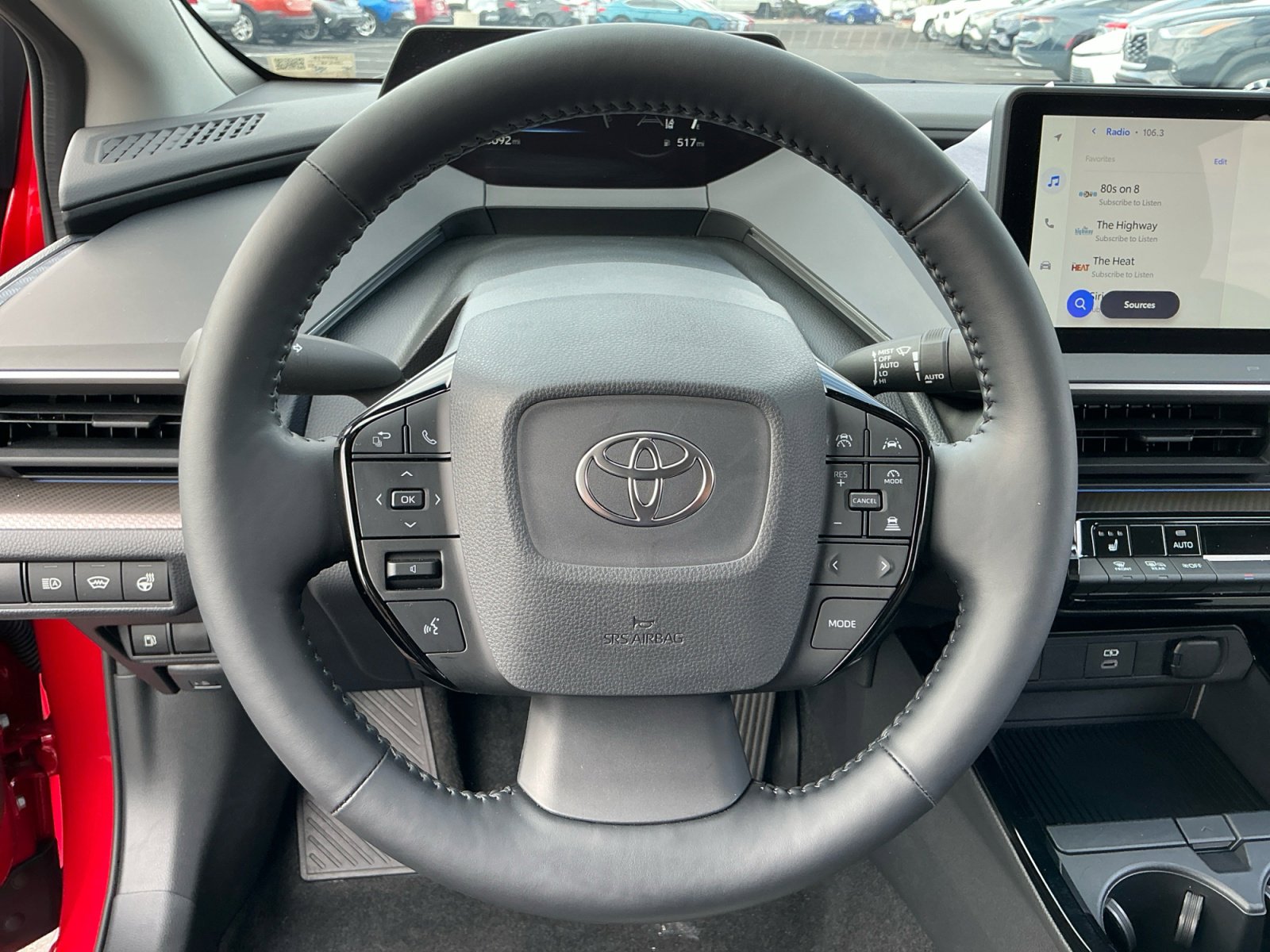 Used 2025 Toyota Prius XLE image 9