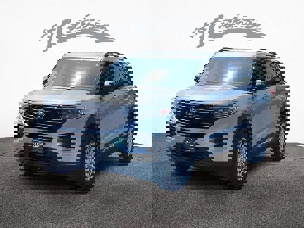 Used 2022 Ford Explorer XLT w/ Class IV Trailer Tow Package image 3