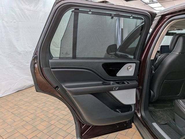 Used 2021 Lincoln Aviator Reserve w/ Equipment Group 202A image 21