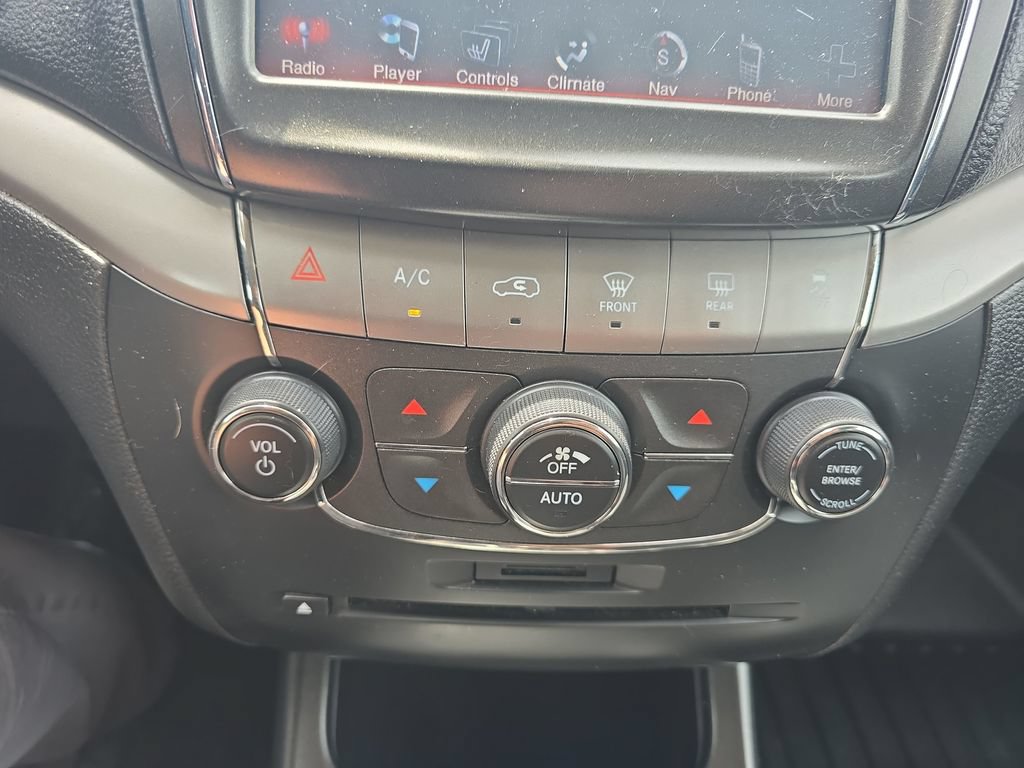 Used 2019 Dodge Journey Crossroad w/ Popular Equipment Group AWD/4WD image 31