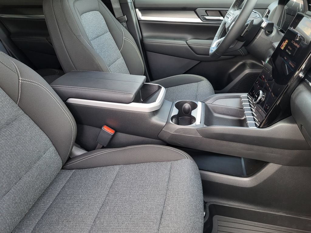 New 2027 GMC Terrain Elevation w/ LPO, Floor Liner Package AWD/4WD image 8