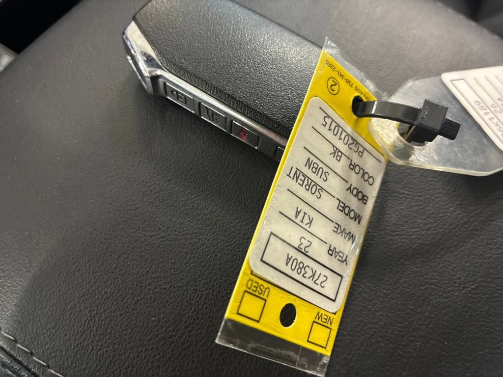 Certified 2023 Kia Sorento SX AWD/4WD image 31