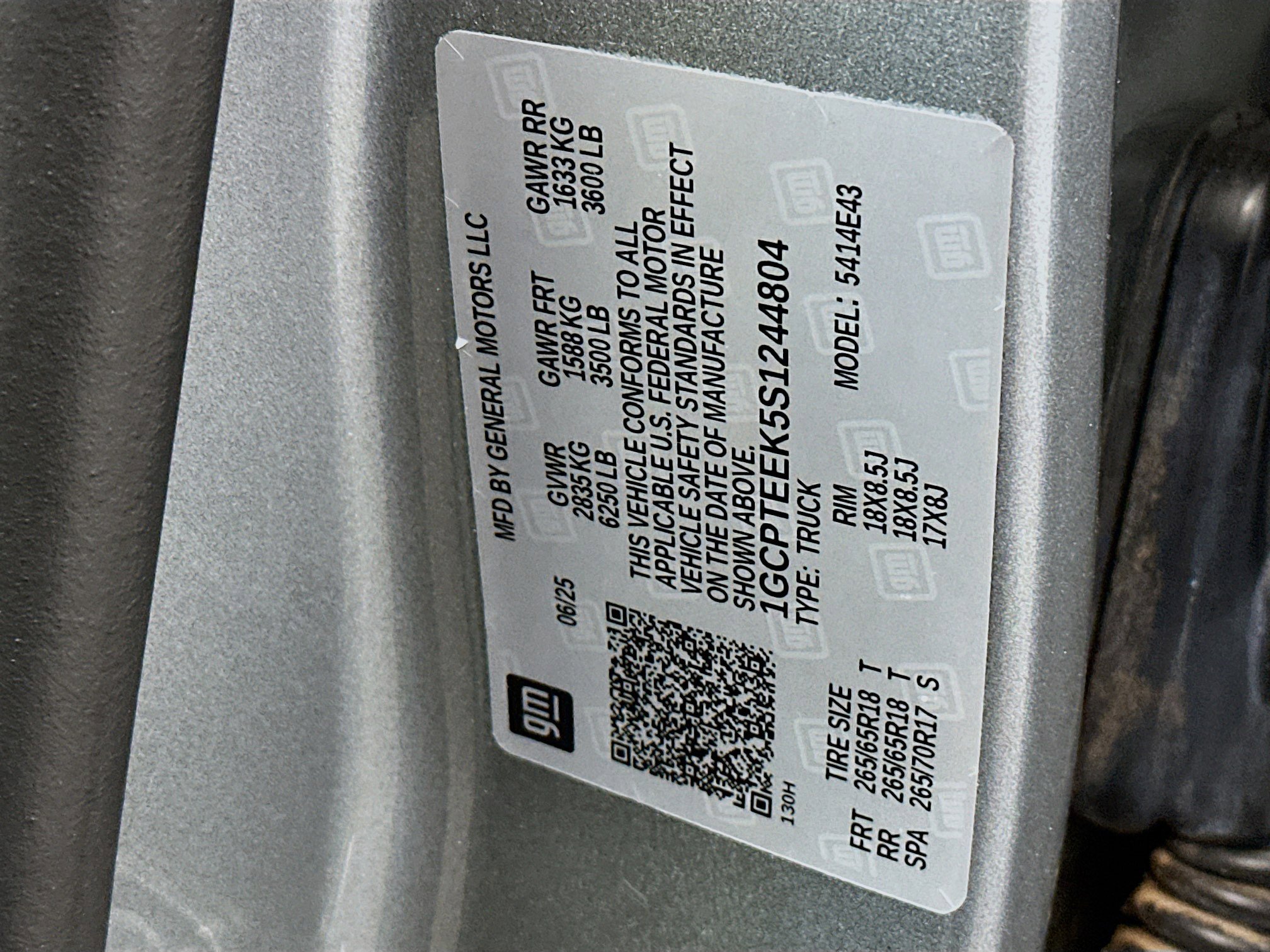 Used 2025 Chevrolet Colorado Trail Boss image 12