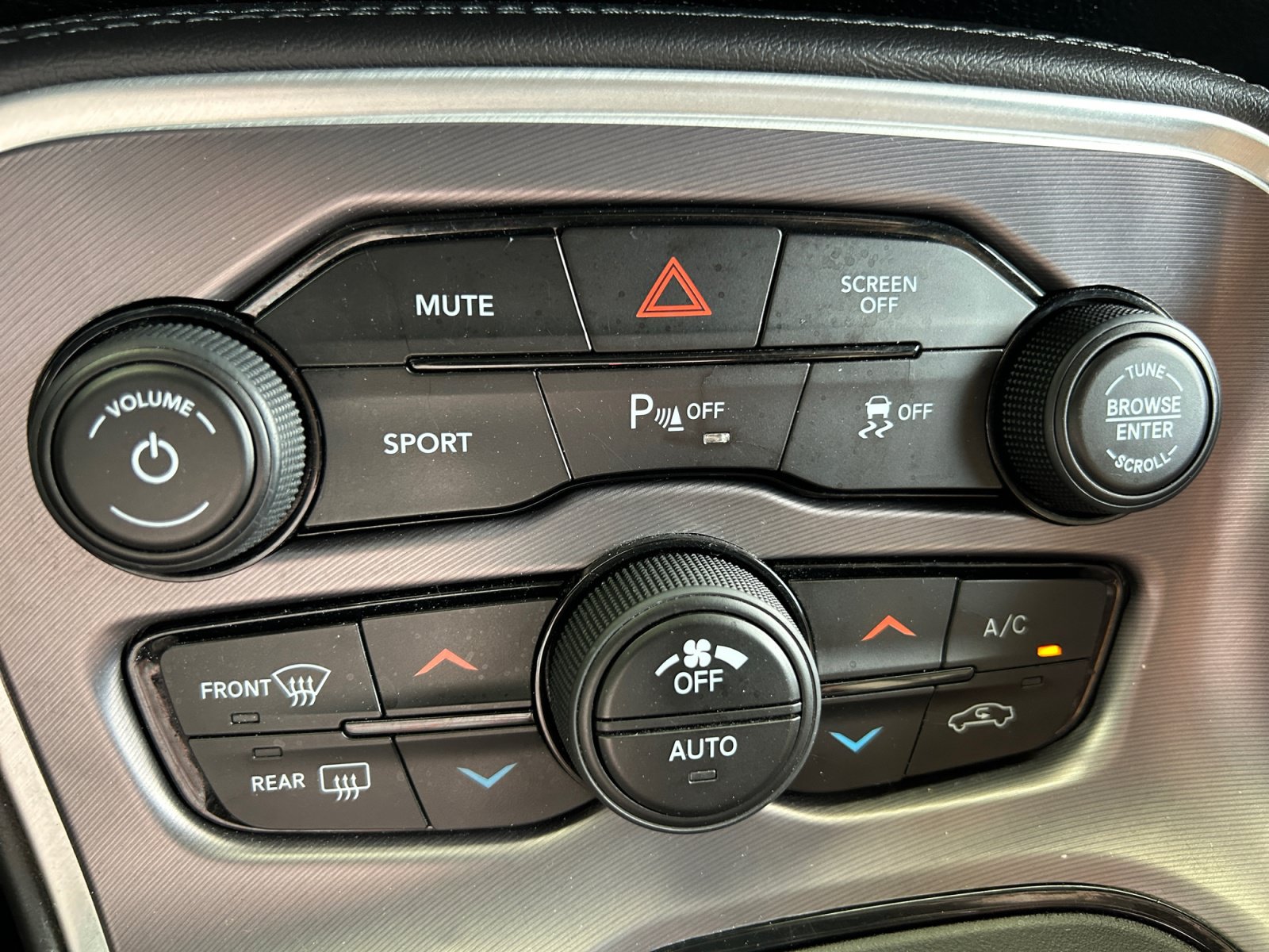 Used 2020 Dodge Challenger R/T RWD image 15