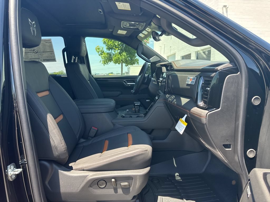 New 2026 GMC Sierra 1500 AT4 AWD/4WD image 17
