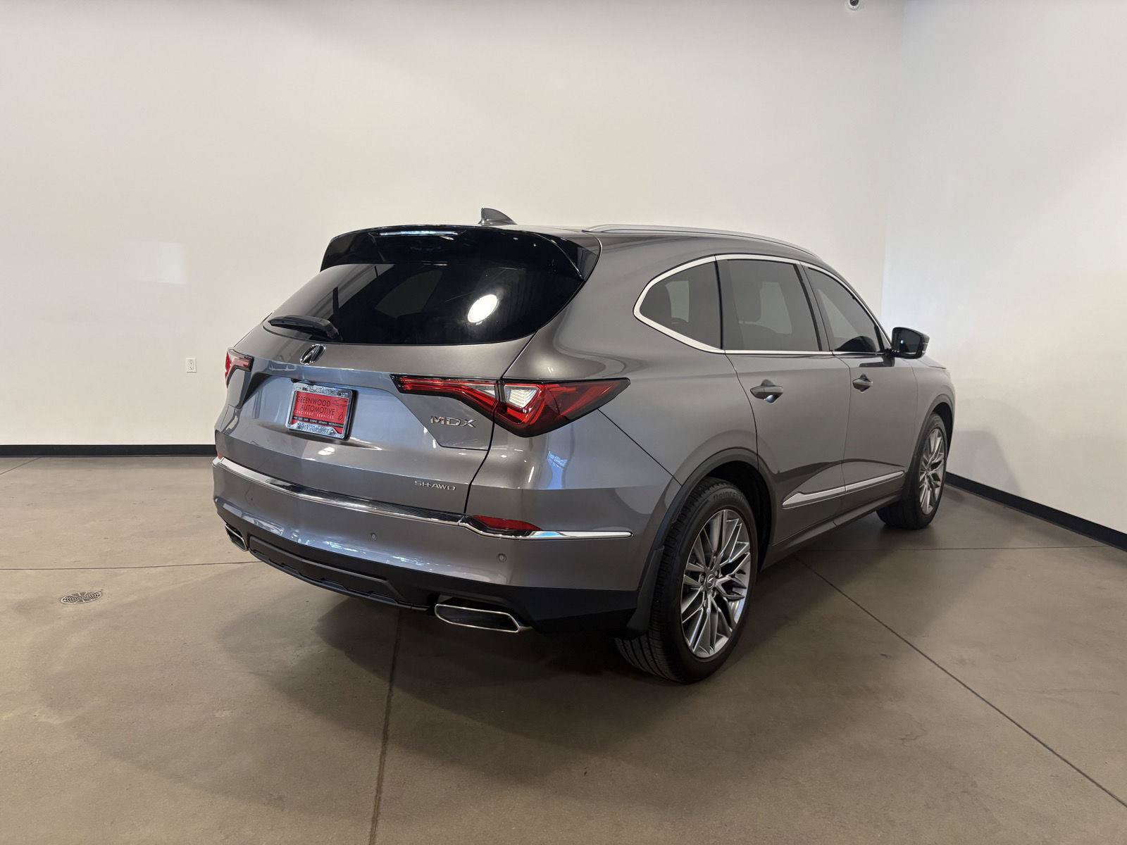 Used 2024 Acura MDX w/ Advance Package AWD/4WD image 3