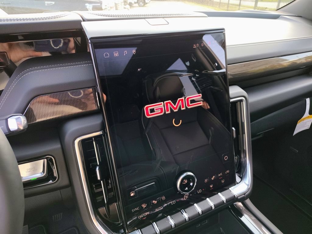 New 2026 GMC Yukon XL Elevation w/ LPO, Elevation Black Package AWD/4WD image 30