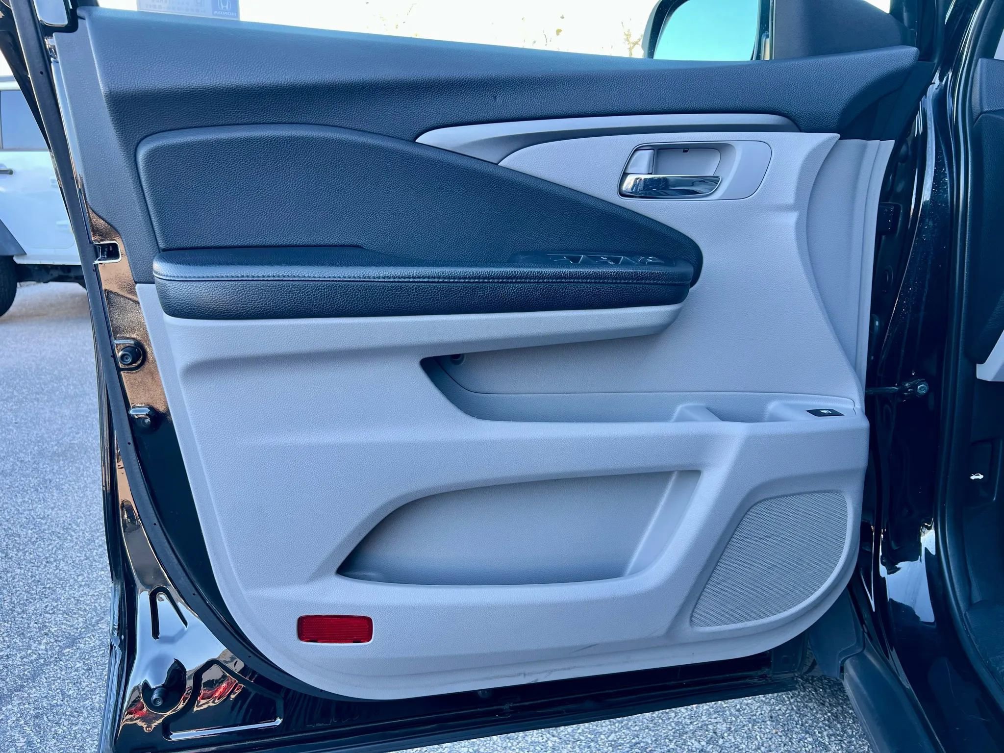 Used 2018 Honda Pilot EX image 35