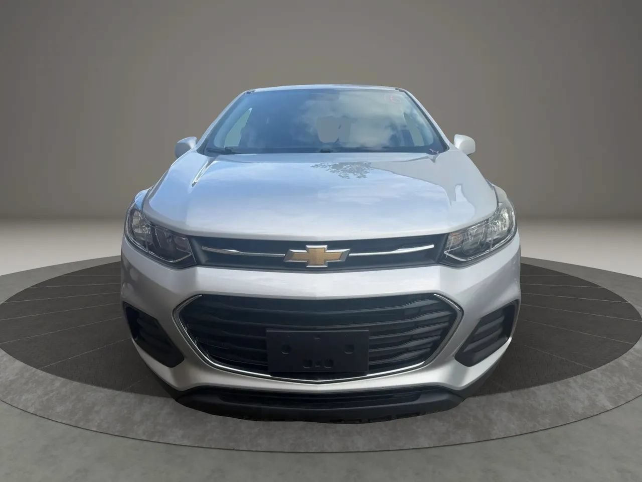 Used 2020 Chevrolet Trax LS w/ Tint and Cruise Package FWD image 2