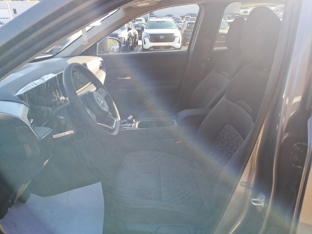 New 2026 Nissan Kicks SV w/ SV Premium Package AWD/4WD image 10