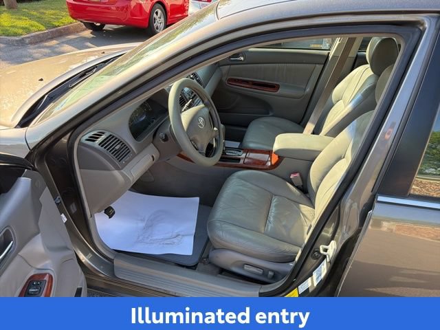 Used 2002 Toyota Camry XLE FWD image 18