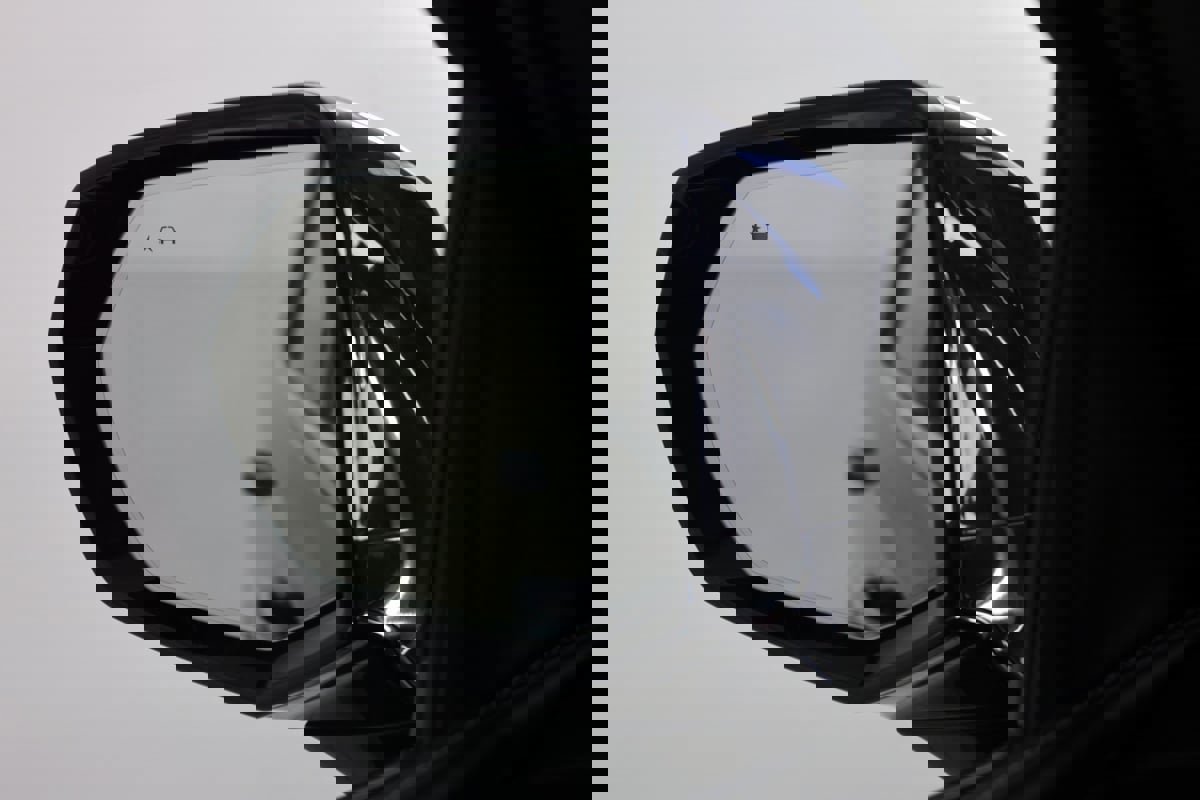 Used 2022 Cadillac Escalade Premium Luxury image 18