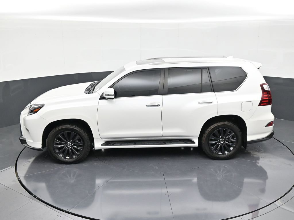 Used 2022 Lexus GX 460 Luxury w/ Sport Design Package image 13