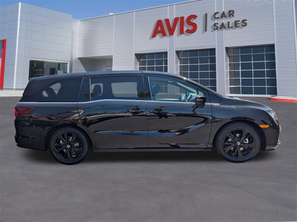 Used 2023 Honda Odyssey Sport image 4