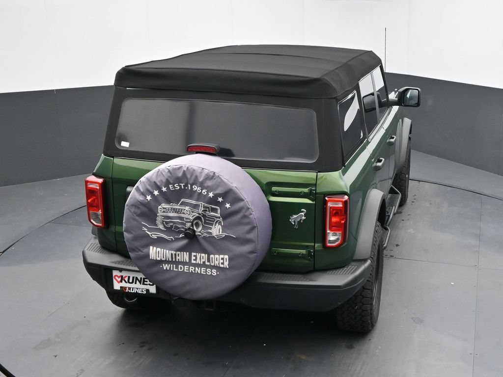 Used 2023 Ford Bronco Black Diamond AWD/4WD image 12