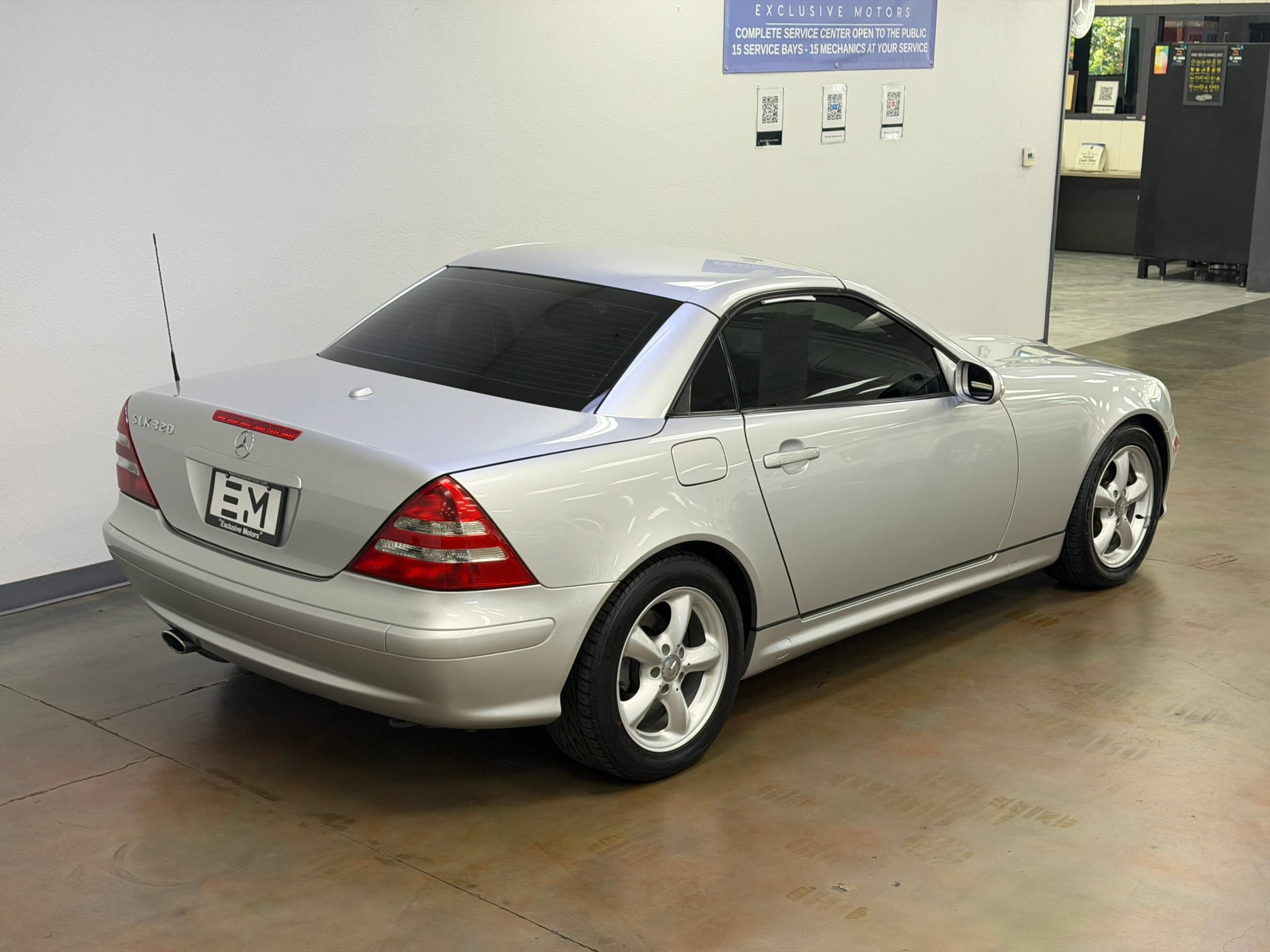 Used 2001 Mercedes-Benz SLK 320 image 7