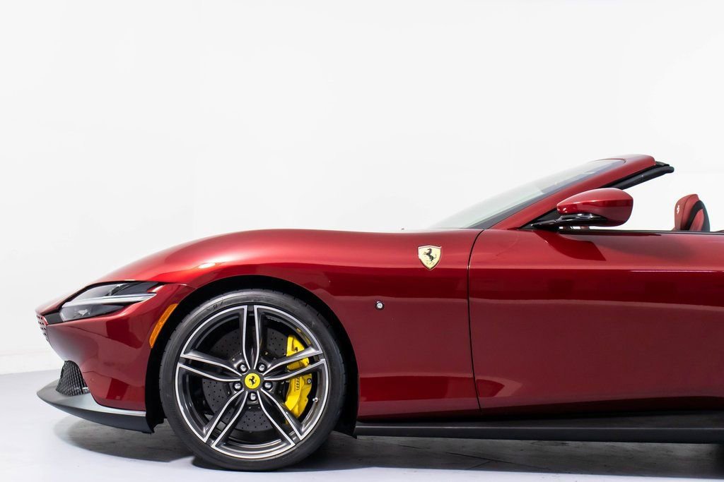 Certified 2025 Ferrari Roma Spider image 29