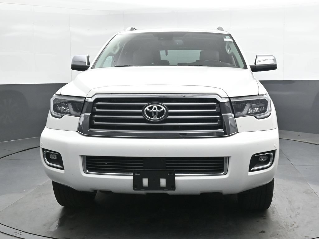 Used 2018 Toyota Sequoia Limited w/ Safety & Convenience Package AWD/4WD image 5