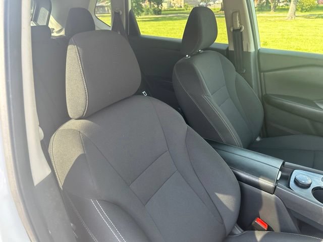 Used 2024 Nissan Rogue S AWD/4WD image 27