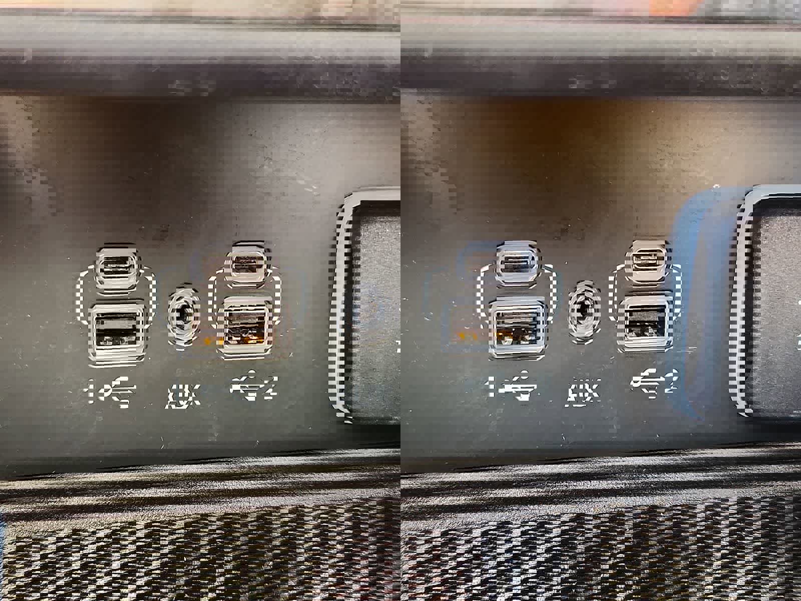 Used 2023 Jeep Grand Cherokee Altitude image 25