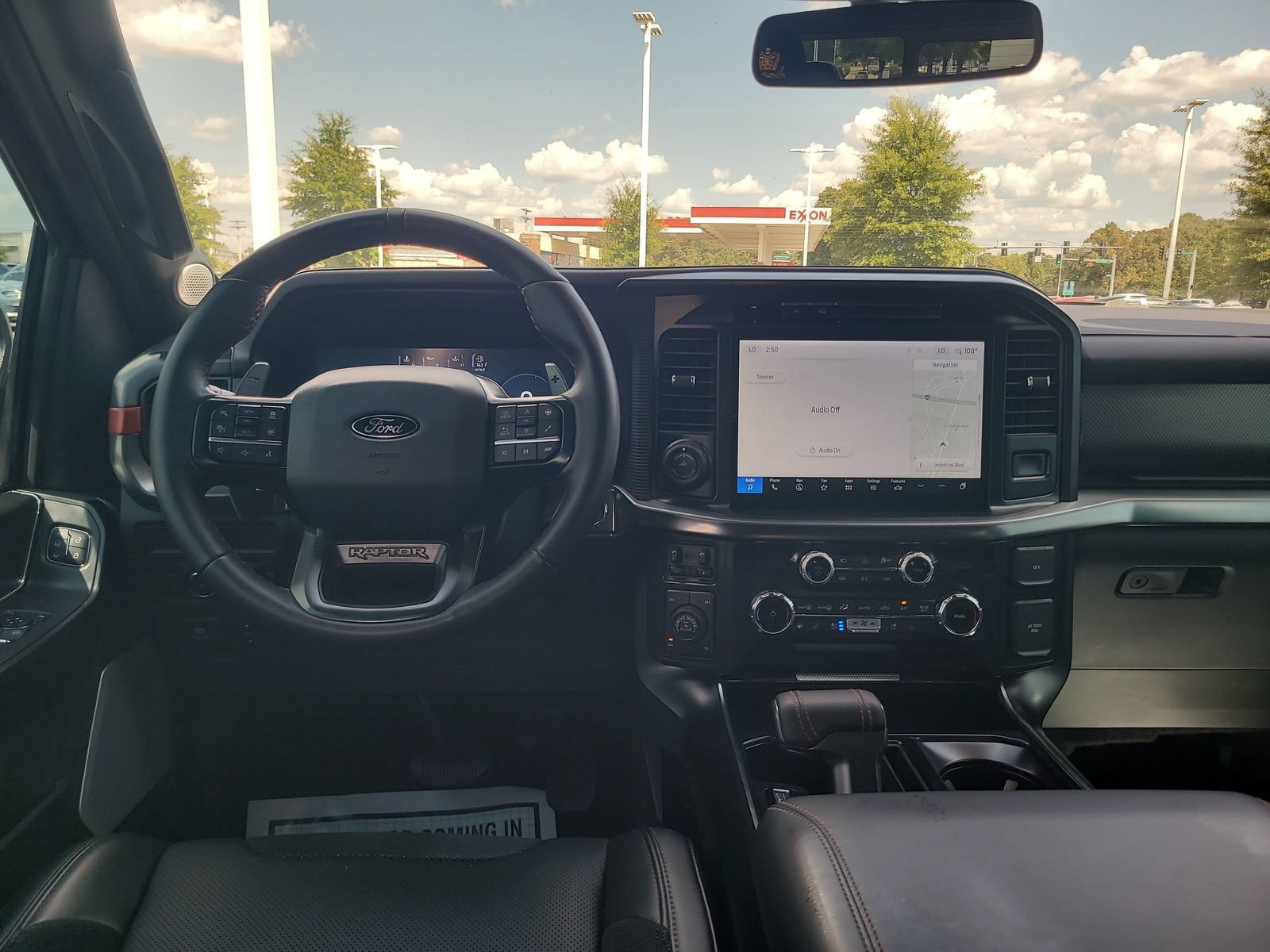 Used 2025 Ford F150 Raptor AWD/4WD image 25