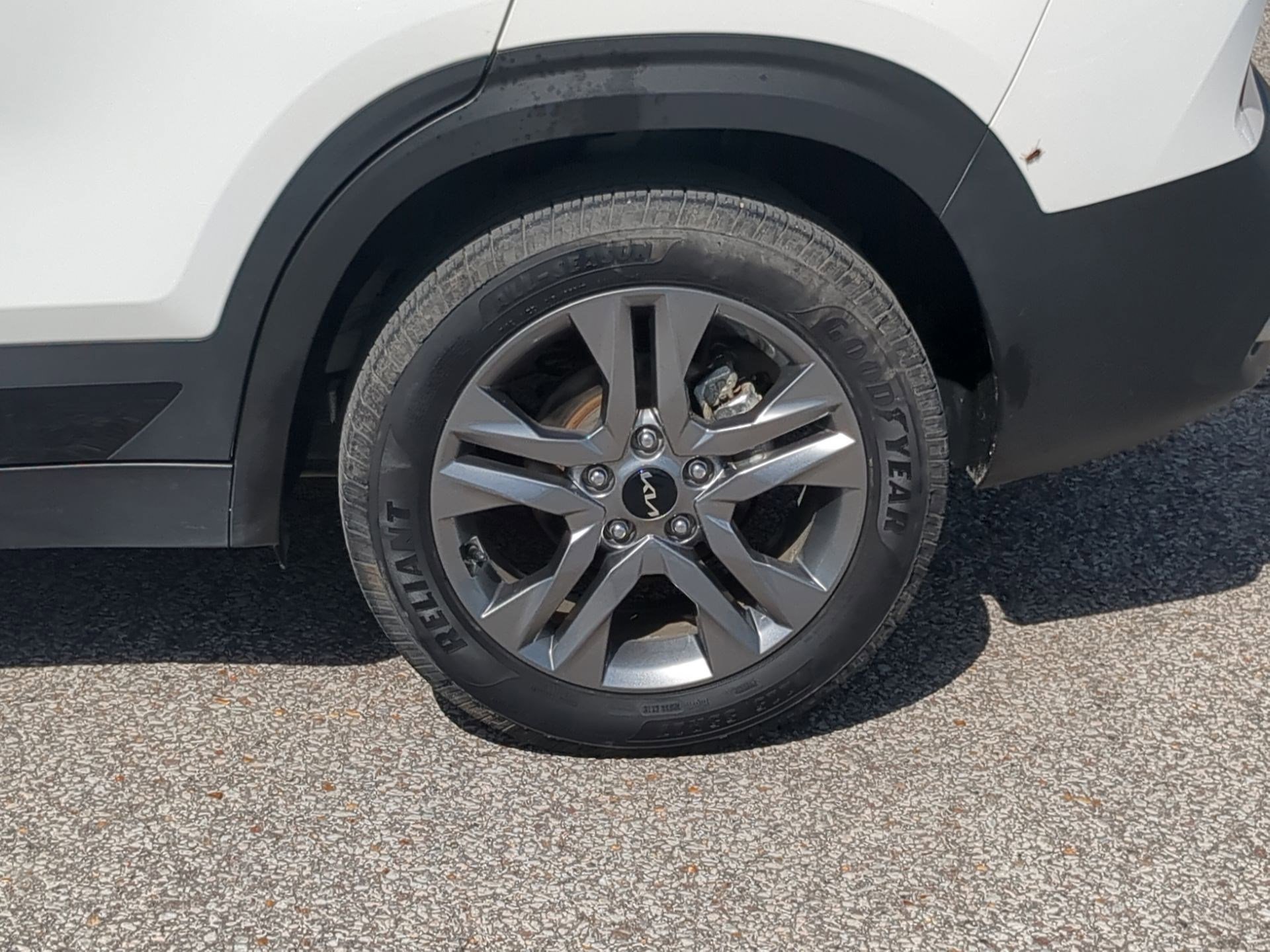 Certified 2022 Kia Seltos S image 10