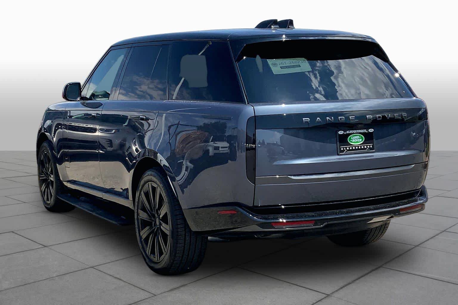 Used 2026 Land Rover Range Rover SE AWD/4WD image 10