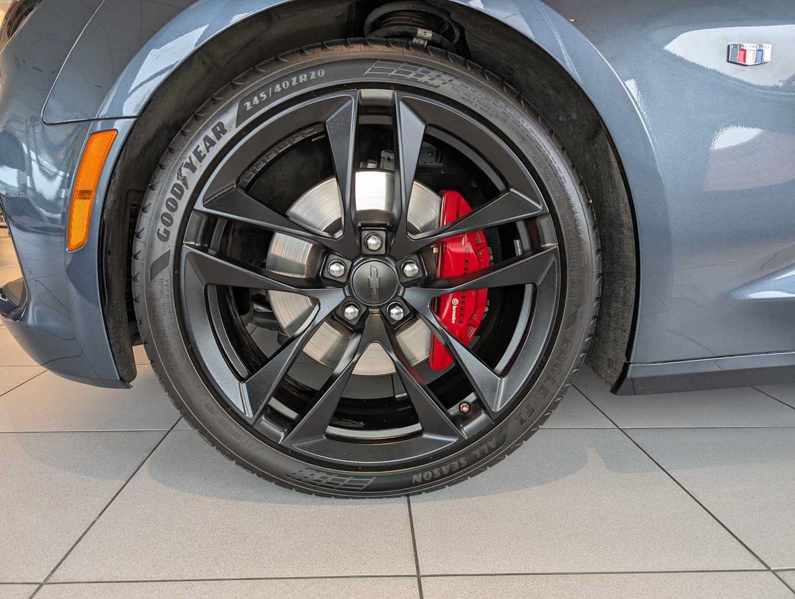 Used 2023 Chevrolet Camaro SS RWD image 3