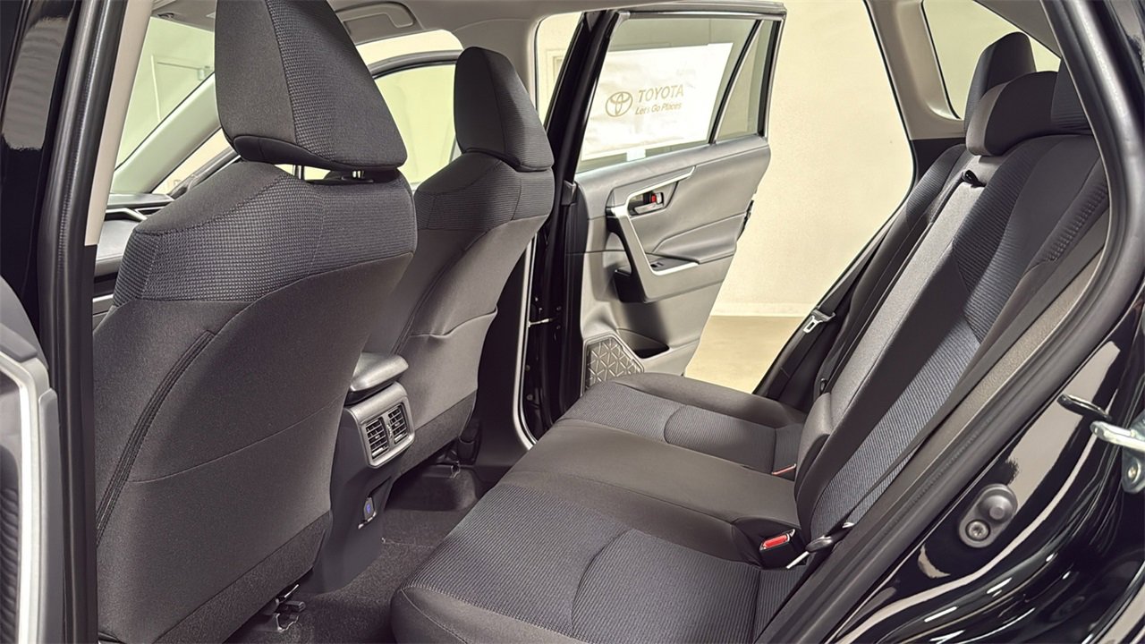 New 2025 Toyota RAV4 LE image 15