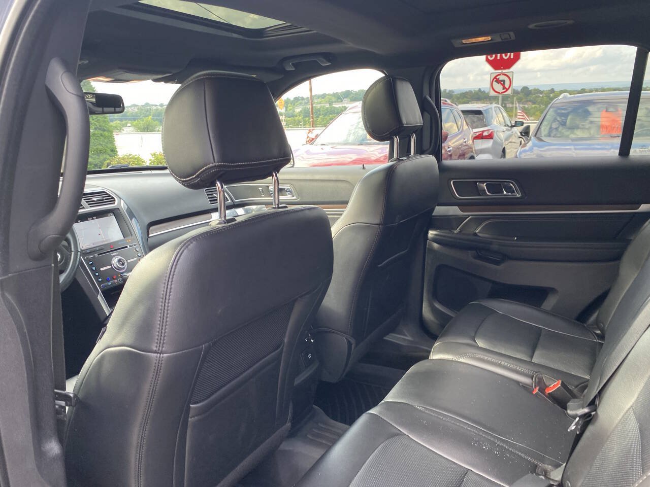 Used 2017 Ford Explorer Limited AWD/4WD image 14