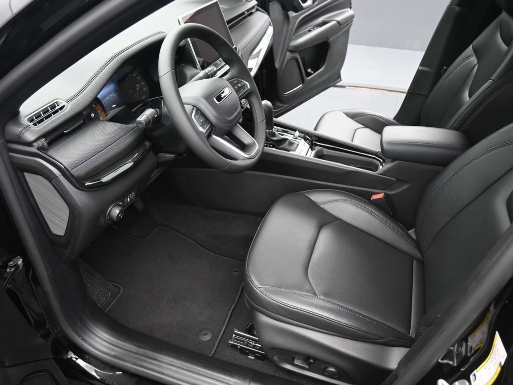 New 2026 Jeep Compass Limited image 9