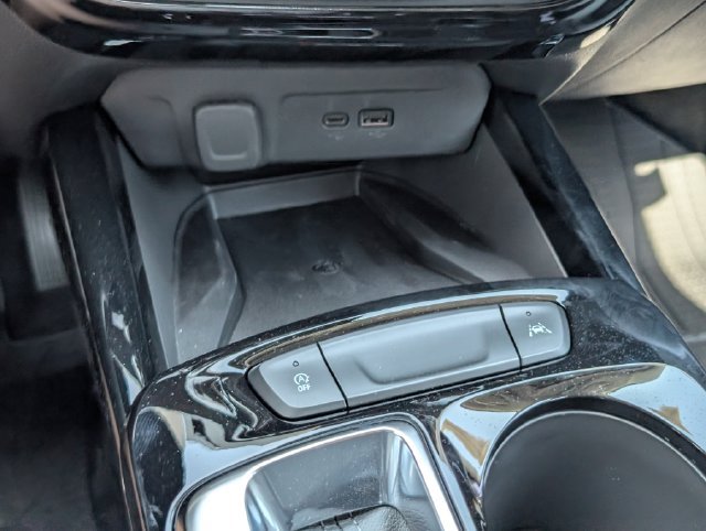 New 2026 Chevrolet Trax LT w/ Sunroof Package FWD image 21