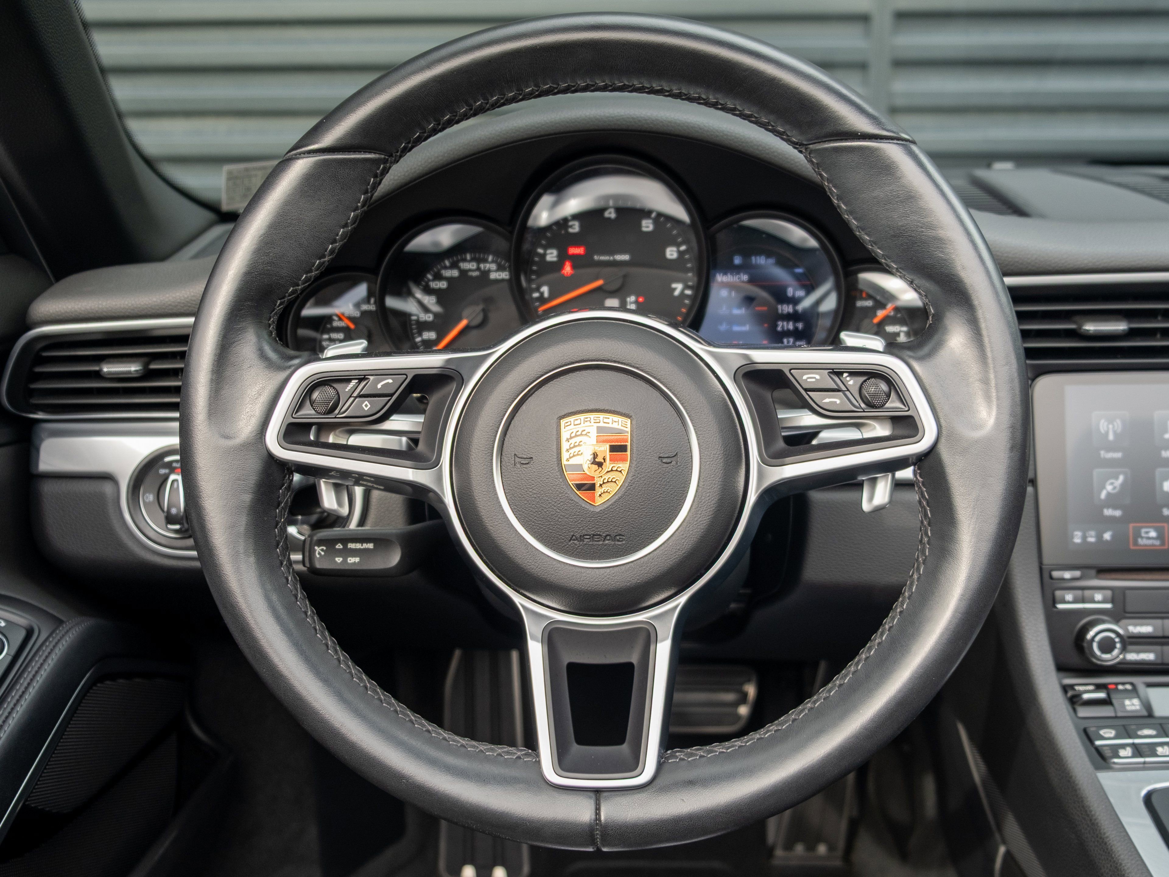Certified 2017 Porsche 911 Carrera RWD image 6