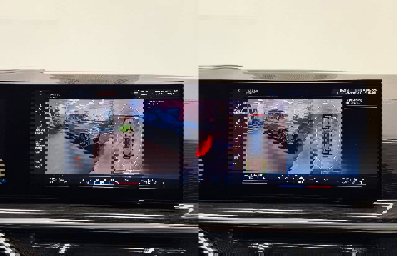 Used 2025 BMW X5 xDrive40i w/ M Sport Package image 93