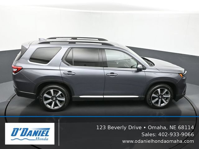 Used 2024 Honda Pilot Touring image 19