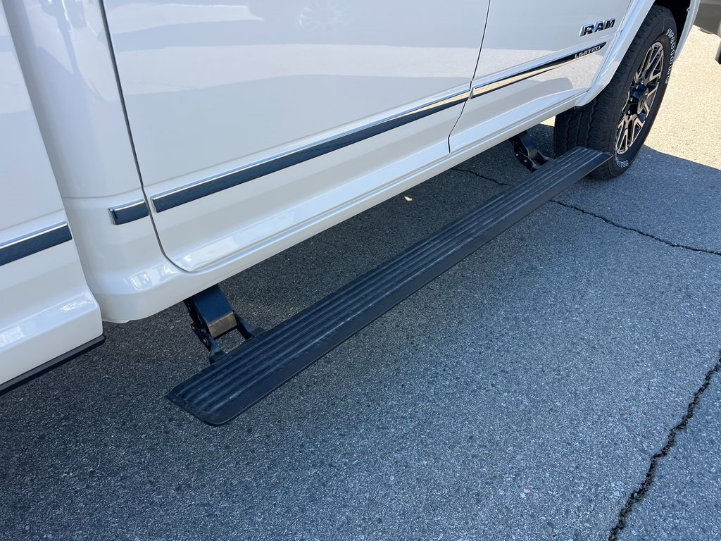 New 2026 RAM 2500 Limited image 16