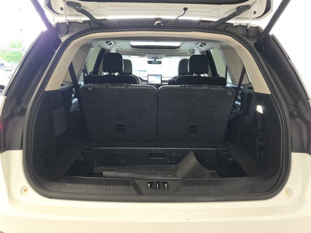 Used 2023 Lincoln Aviator AWD w/ Premium Package image 16