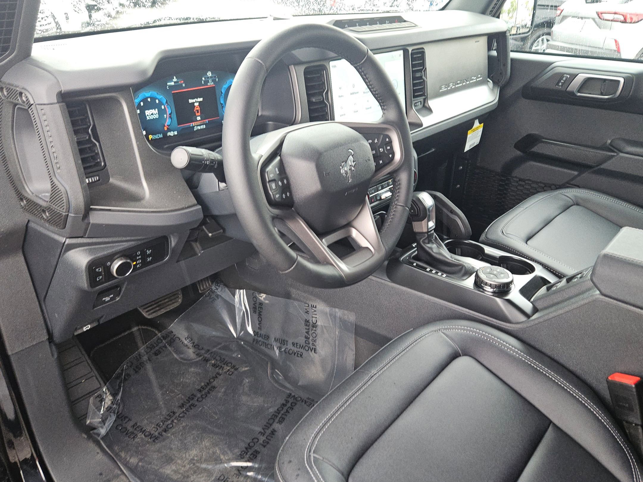 New 2025 Ford Bronco Badlands image 8