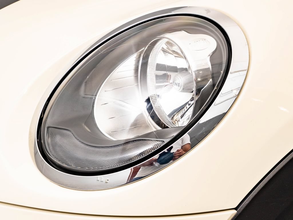 Used 2018 MINI Cooper 2-Door Hardtop FWD image 14