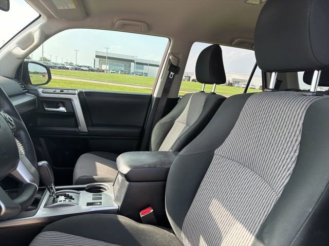 Used 2022 Toyota 4Runner SR5 RWD image 12