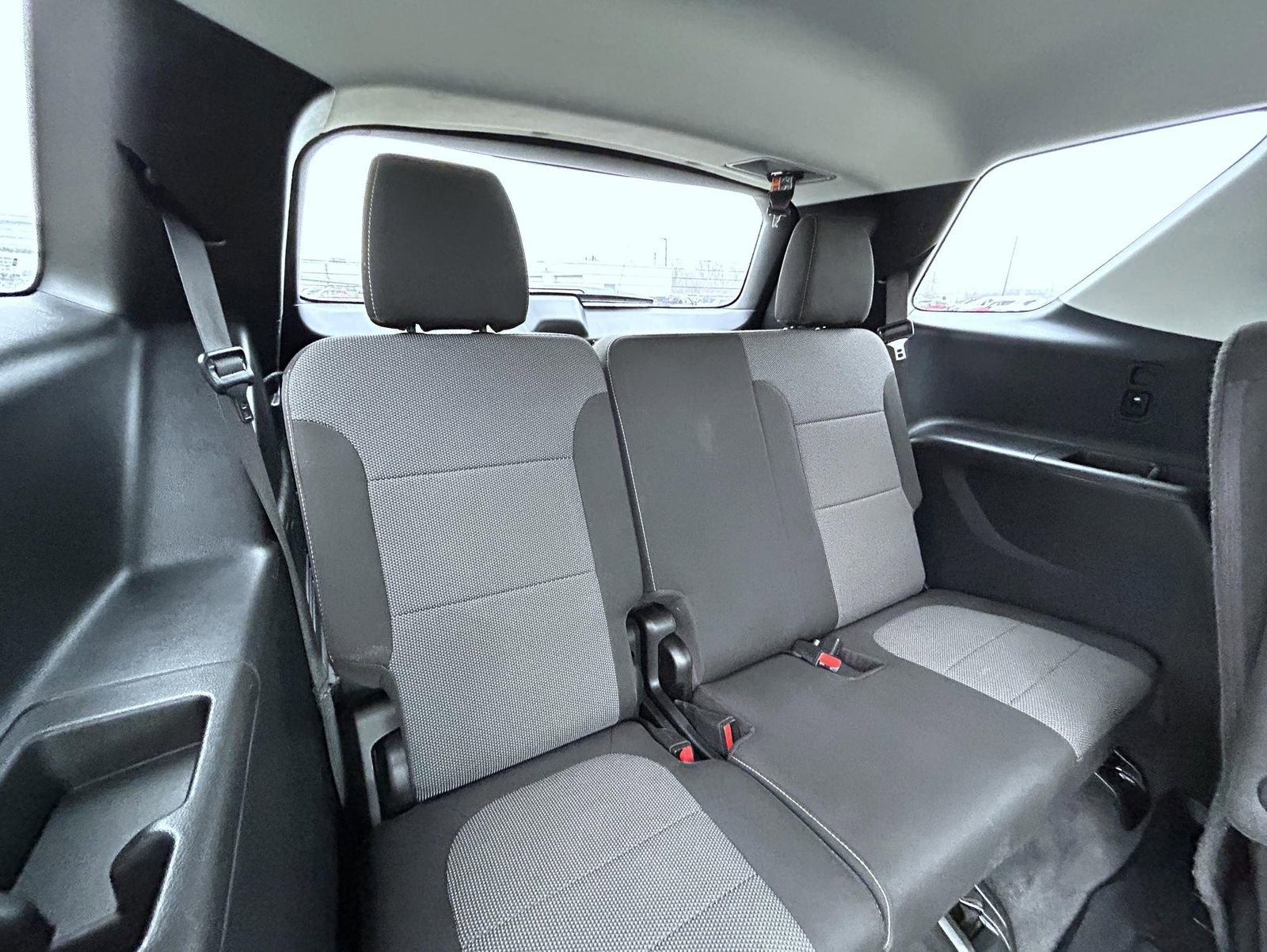 Certified 2020 Chevrolet Traverse LT w/ Driver Confidence II Package image 20