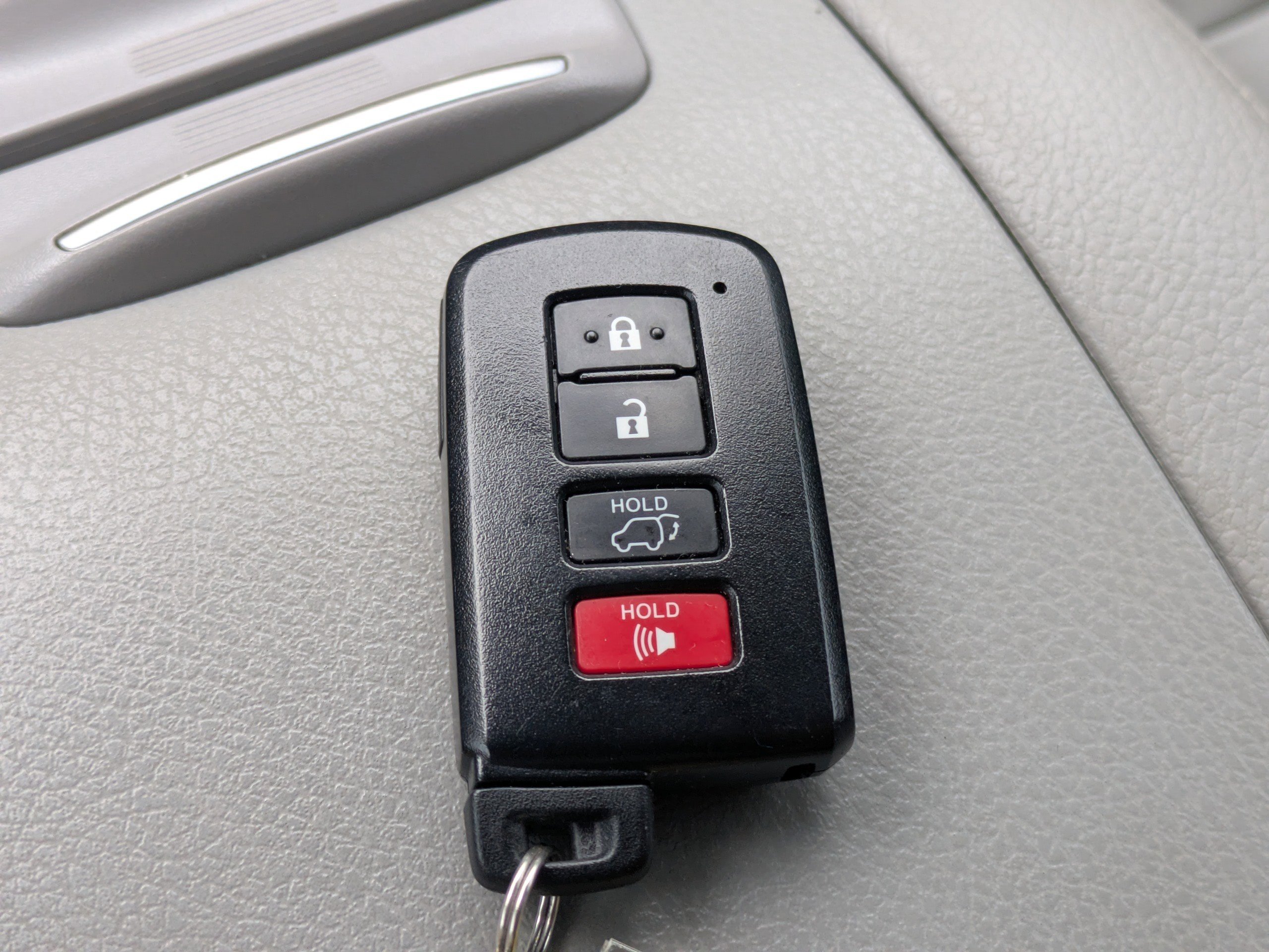 Used 2019 Toyota Highlander XLE image 30